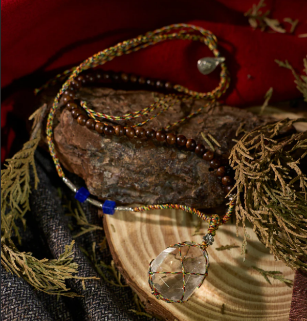 QUARTZ PENDANT WITH LAPIS LAZULI AND STERLING SILVER